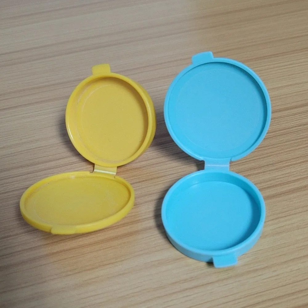 Tupperware Round Clamshell Pocket Pill Box Keeper‎ Cases Container 1224